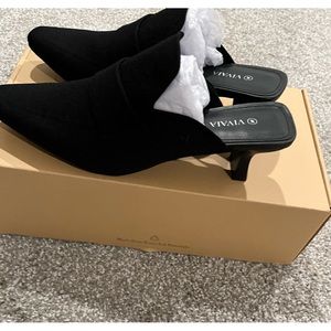 New with box: Vivaia women slip on kitten heel size 39